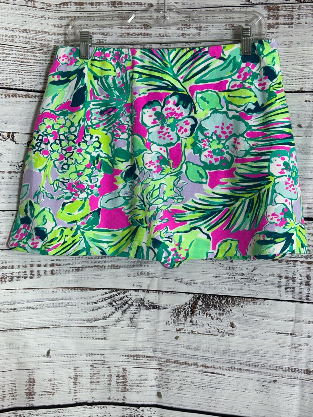 lilly pulitzer skorts Womens size Medium Madison Floral Print pull on Shorts - Picture 2 of 13